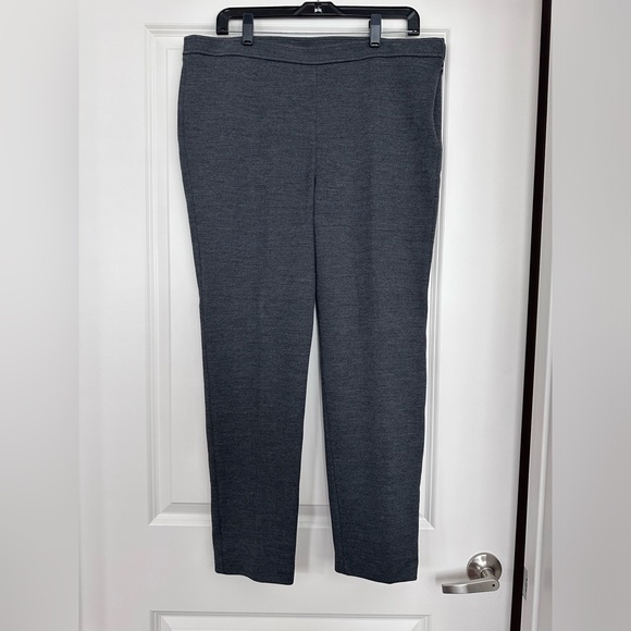St. John Pants - St. John Women’s Knit Pants Sz 14